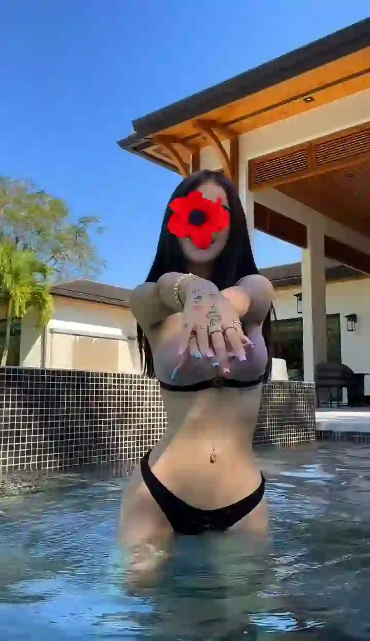Gözlerinde Aşk Olan Hatun